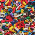 Dlaczego klocki LEGO są drogie?